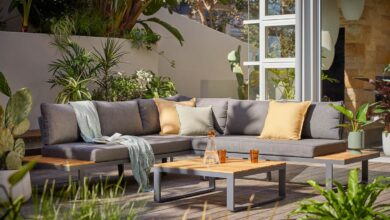 Selecting the Perfect Outdoor Furniture for Your Gold Coast and Perth Homes